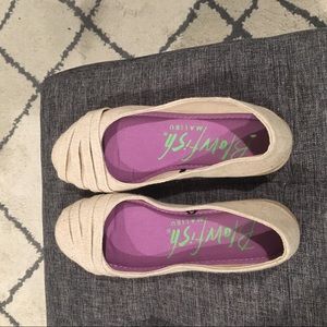 Blowfish slip on flats